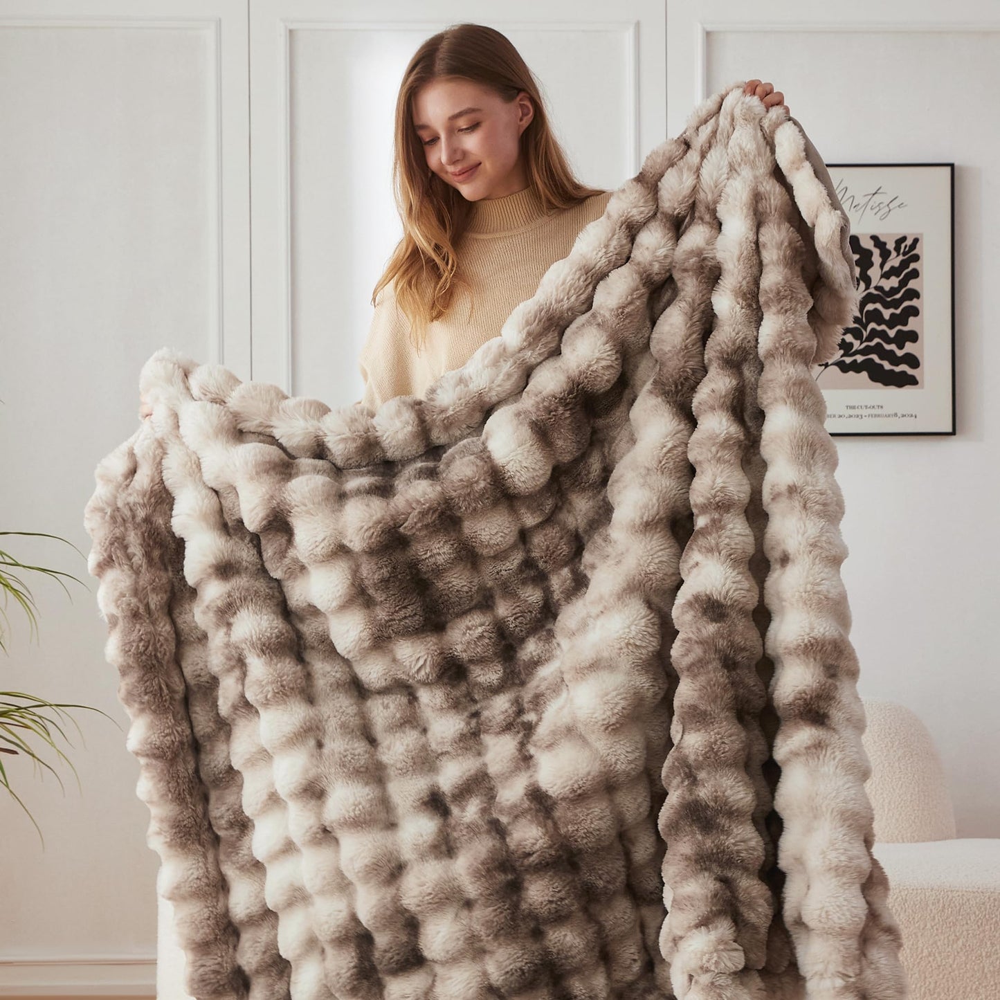 COOVA Faux Fur Throw Blanket for Couch, Cozy Soft and Fuzzy Plush Rabbit Fur Bubble Blanket for Sofa Bedroom Living Room, 50x60 Inches Tie Dye Brown